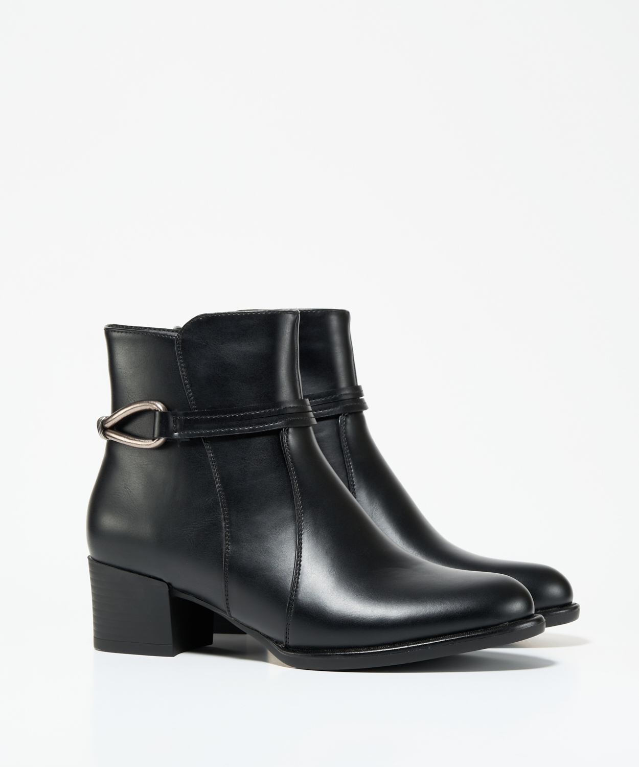 Botim tac&atilde;o com ornamento image number null